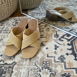 Old Navy slip on sandals